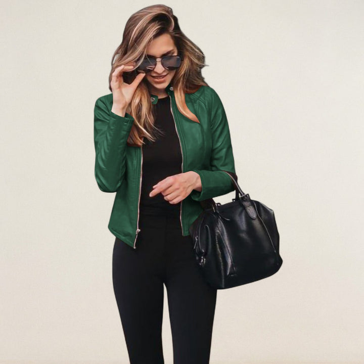 Alina – Urbaner Minimalismus