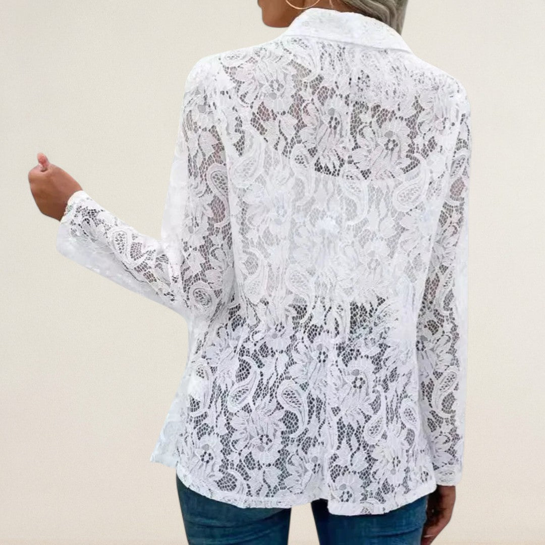 Melina – Luftigi Spitzenjacke mit Charme