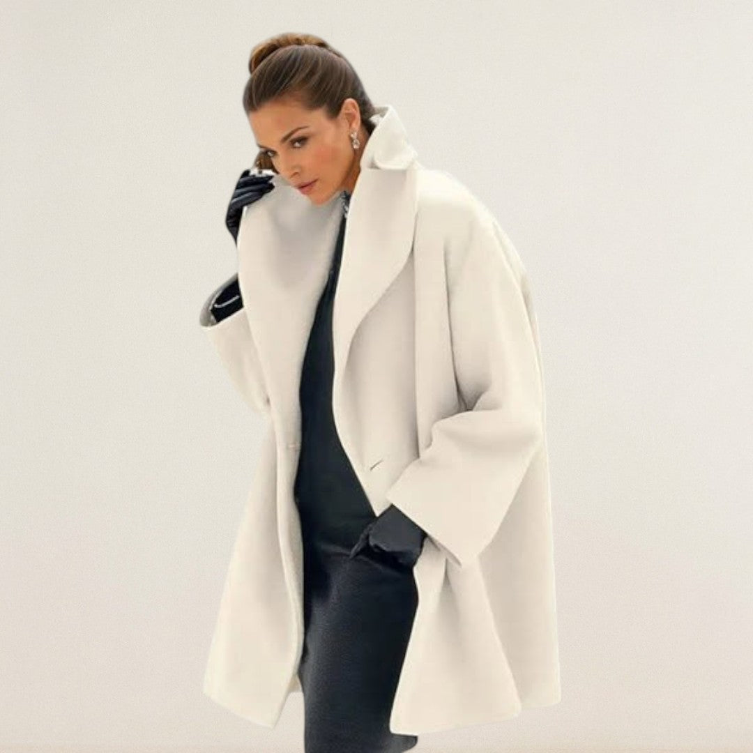 Larissa – Eleganz im Oversize-Schnitt