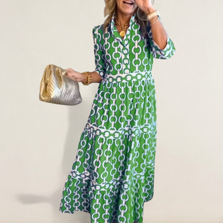 Patricia – Fliessends Kleid mit stilvolle Präsenz