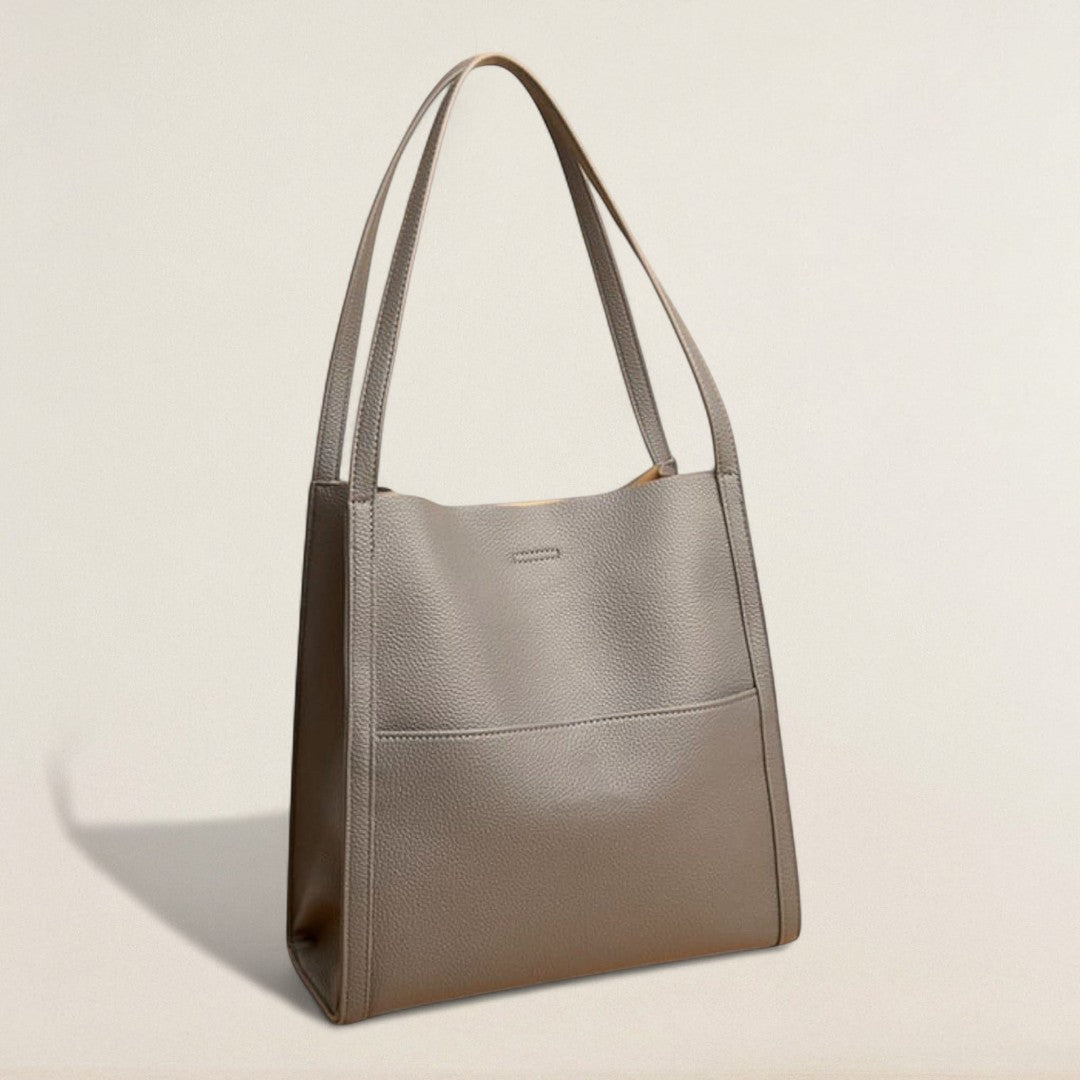Lorena – Schlichtheit trifft Eleganz