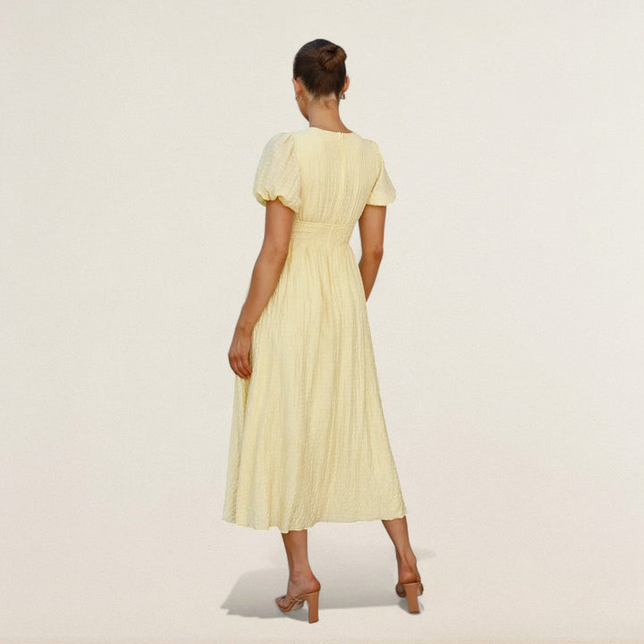 Seraina – luftig, feminin und elegant