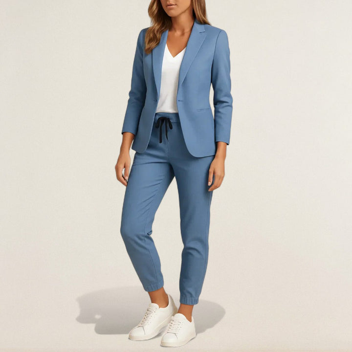 Larissa – Eleganter Comfort Anzug