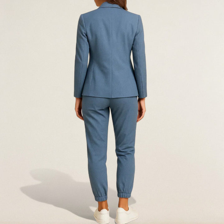 Larissa – Eleganter Comfort Anzug