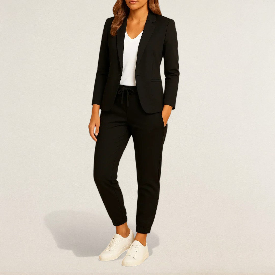 Larissa – Eleganter Comfort Anzug