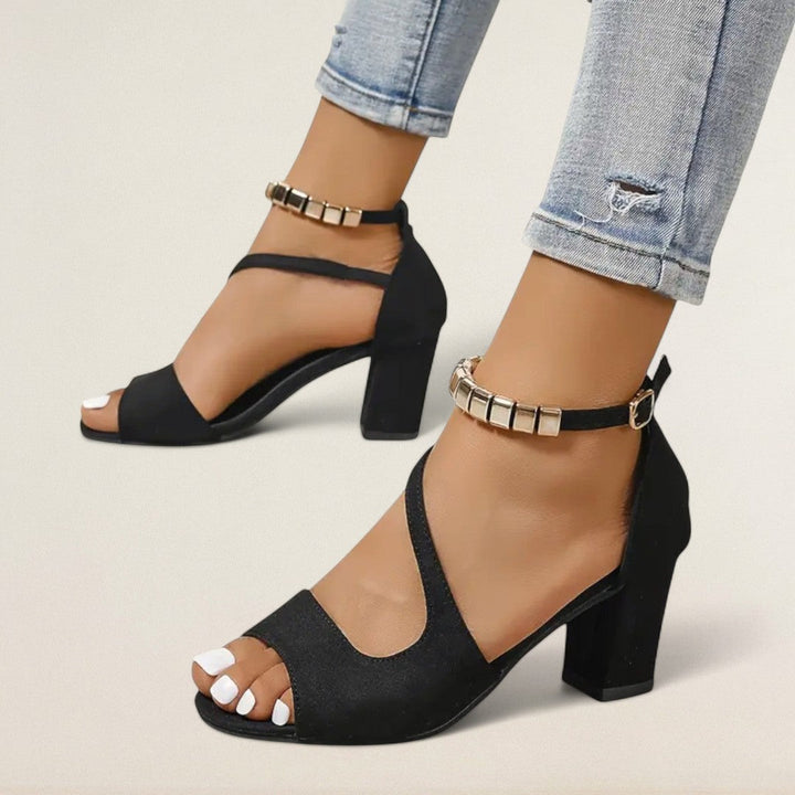 Elvira – eleganti Höhe mit stabiläm Halt