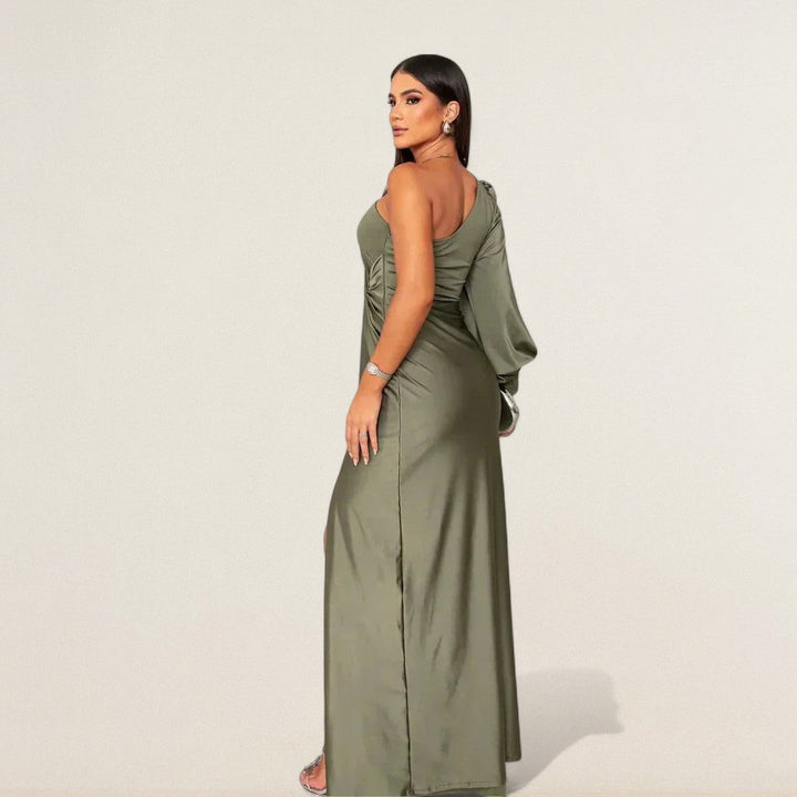 Lorena – elegante Abendrobe mit raffiniertem Schnitt