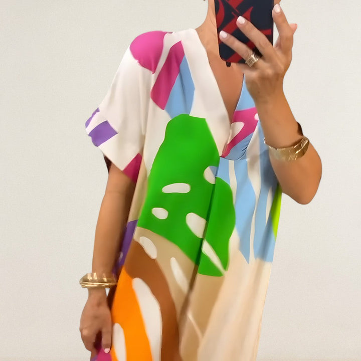 Mirella – Lockeres Kleid mit kunstvoller Ausstrahlig