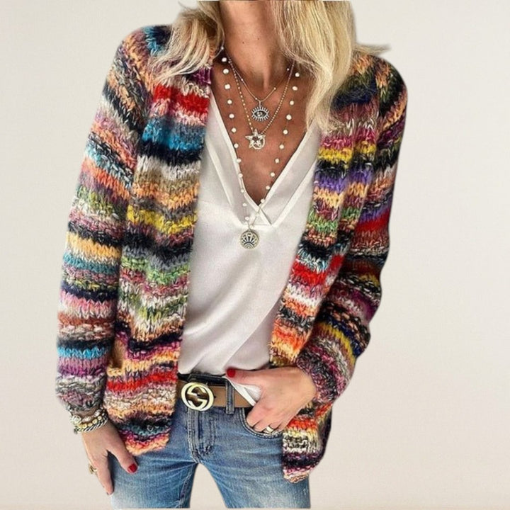 Camilla – Strickjäggli mit lebendige Textur