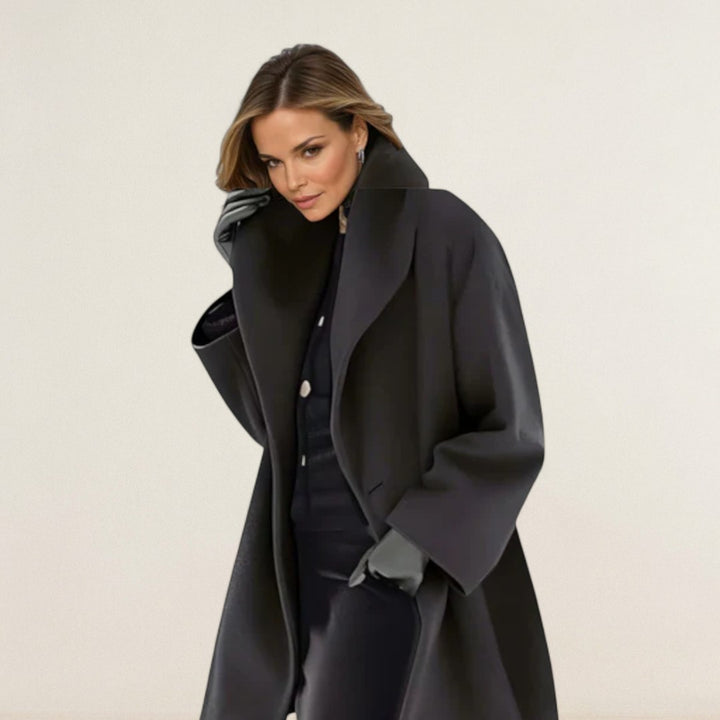 Larissa – Eleganz im Oversize-Schnitt