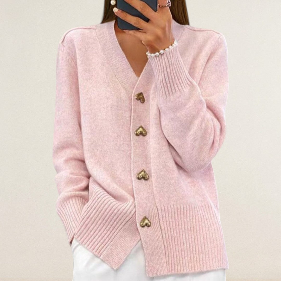 Selina – feiner Cardigan mit charmanter Note